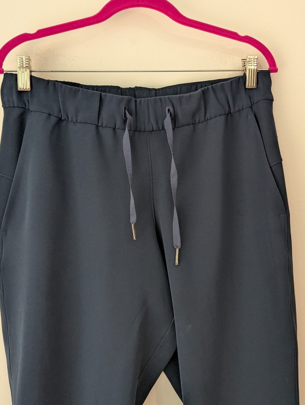 Lululemon On The Fly Crop Pant In True Navy - Picture 2 of 7